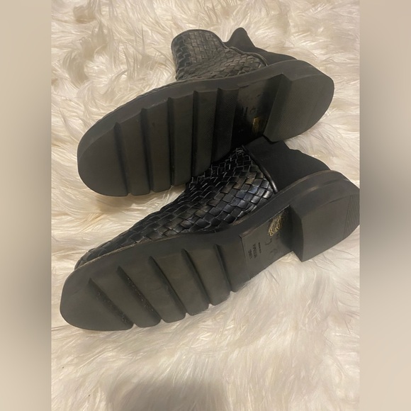 Stuart Weitzman 5050 Lift Woven Bootie - Picture 6 of 9